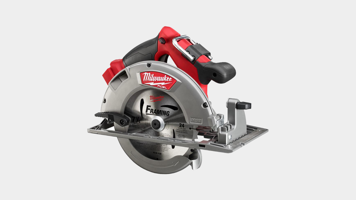 Milwaukee M18 Fuel Brushless Circular Saw Corner